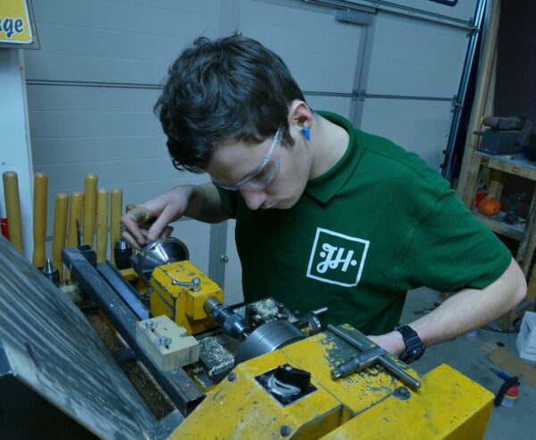 Branding irons are precision-made by Hidde